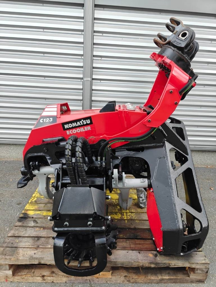 Komatsu C 123 - Raiepäised: pilt 2 Komatsu C 123 - Raiepäised: pilt 2