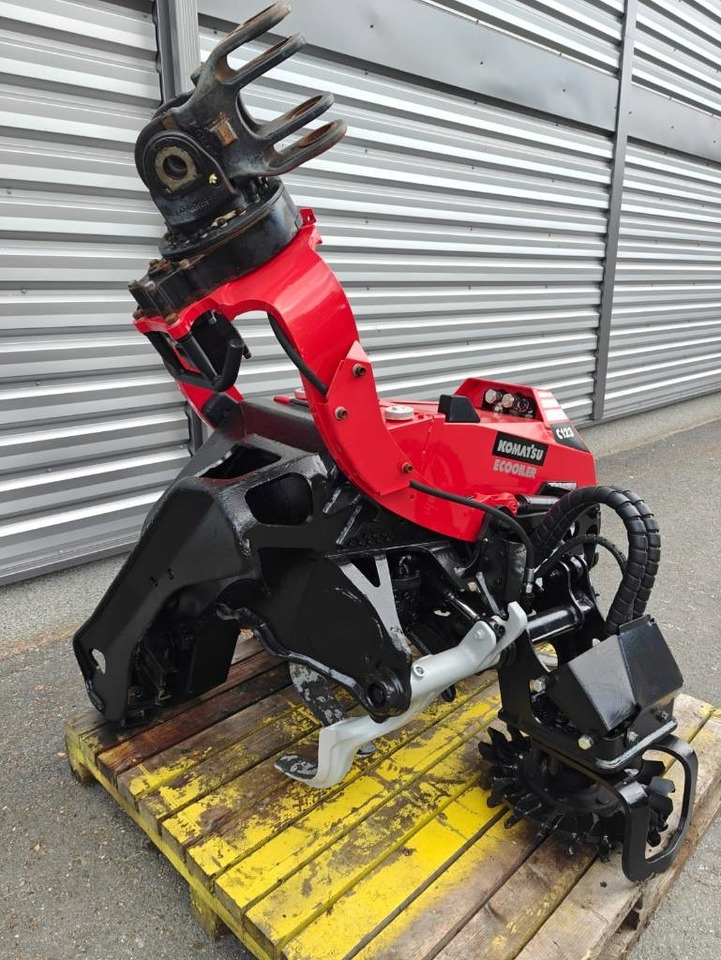 Komatsu C 123 - Raiepäised: pilt 5 Komatsu C 123 - Raiepäised: pilt 5