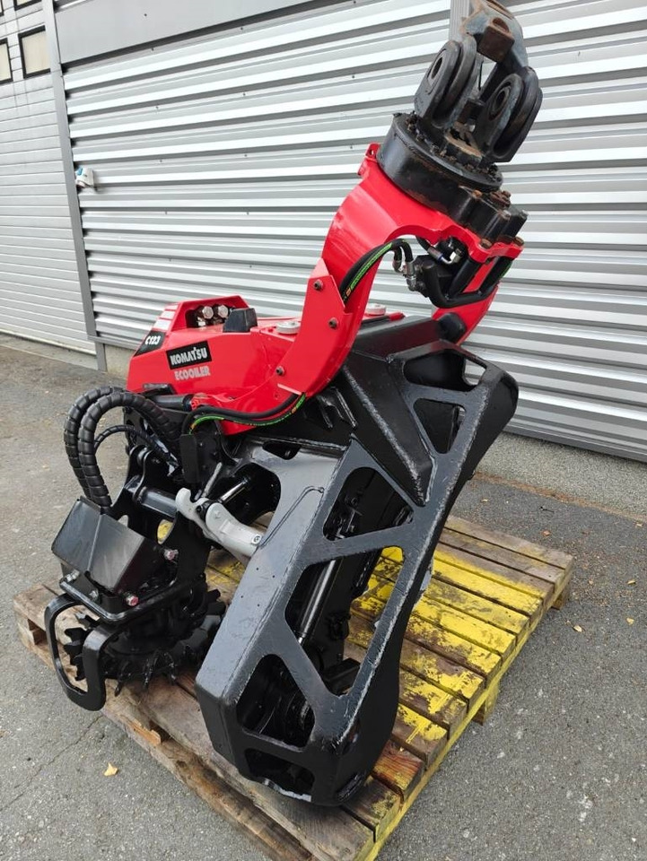 Komatsu C 123 - Raiepäised: pilt 3 Komatsu C 123 - Raiepäised: pilt 3