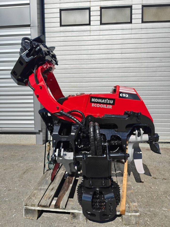 Komatsu C 93 - Raiepäised: pilt 2 Komatsu C 93 - Raiepäised: pilt 2