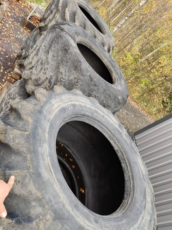 Nokian 800/40-26,5 - Rehv - Metsandusseadmed: pilt 3 Nokian 800/40-26,5 - Rehv - Metsandusseadmed: pilt 3