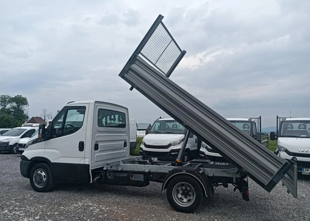 Iveco 35C13, 35C12, 35C14, 35C15 - Tarbesõiduk kallur: pilt 4 Iveco 35C13, 35C12, 35C14, 35C15 - Tarbesõiduk kallur: pilt 4