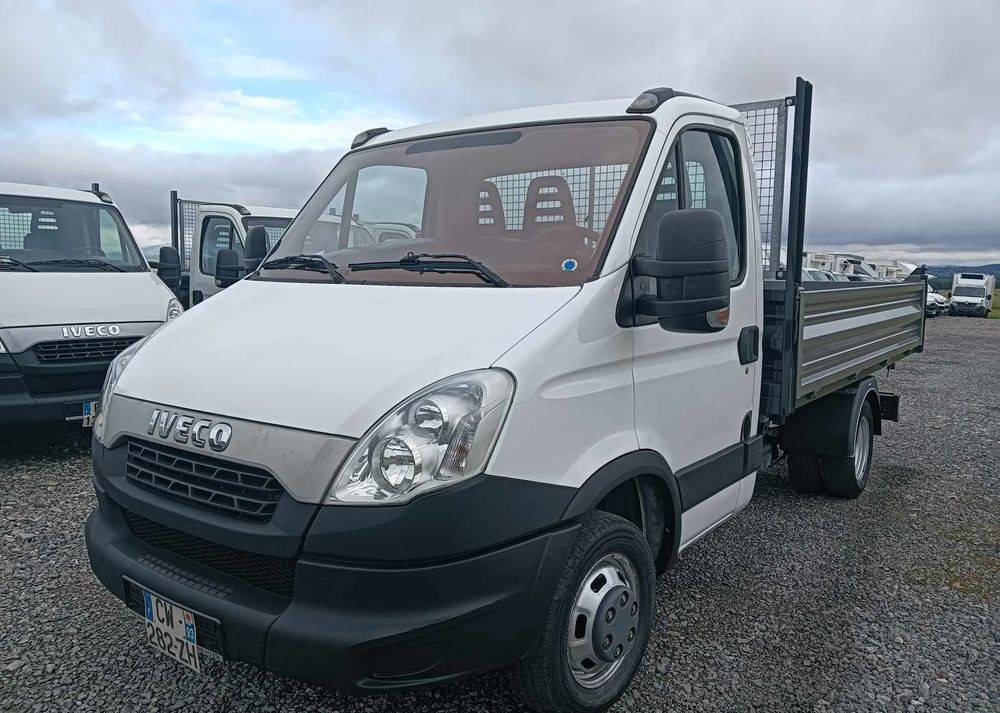Iveco 35C13, 35C12 - Tarbesõiduk kallur: pilt 5 Iveco 35C13, 35C12 - Tarbesõiduk kallur: pilt 5