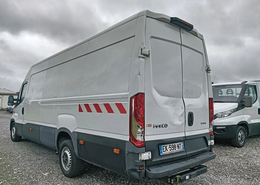 Iveco 35S14,35S13,35C13,35C12, - Kaubik: pilt 2 Iveco 35S14,35S13,35C13,35C12, - Kaubik: pilt 2