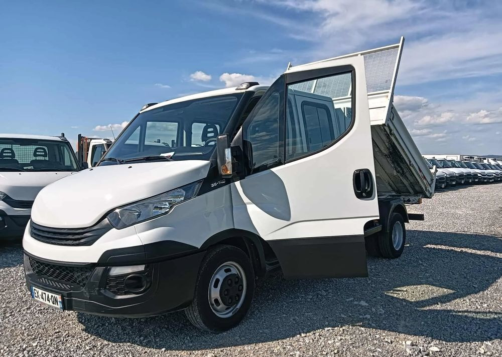 Iveco DAILY 35C14, 35C13, 35C12 - Meeskonnaauto: pilt 2 Iveco DAILY 35C14, 35C13, 35C12 - Meeskonnaauto: pilt 2