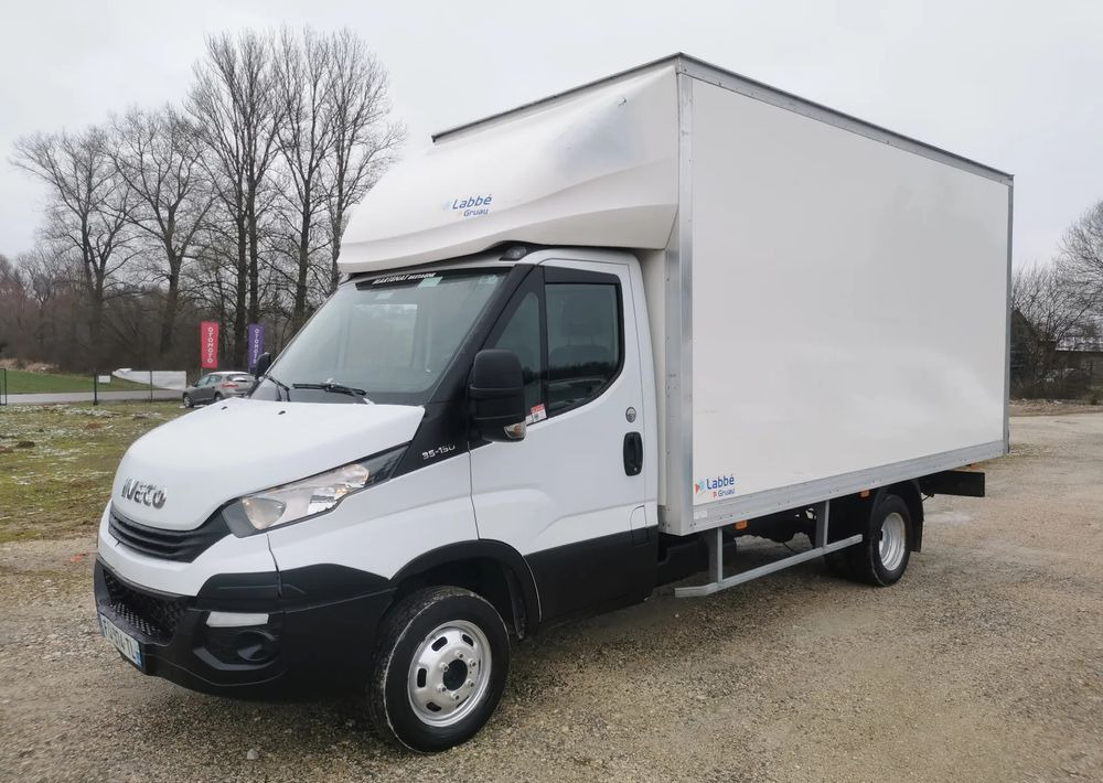Iveco 3.0-150KM Daily 35C15 Kontener długi rama 35-150 kiper Klimatyzacja długi rozstaw - Tarbesõiduk furgoon: pilt 1 Iveco 3.0-150KM Daily 35C15 Kontener długi rama 35-150 kiper Klimatyzacja długi rozstaw - Tarbesõiduk furgoon: pilt 1
