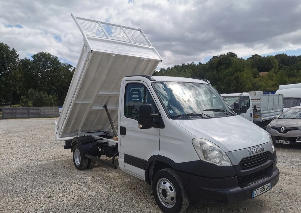 Iveco Daily 35C11 Kiper wywrotka Hak Bliźniak sprowadzony 35C12 - Tarbesõiduk kallur: pilt 3 Iveco Daily 35C11 Kiper wywrotka Hak Bliźniak sprowadzony 35C12 - Tarbesõiduk kallur: pilt 3