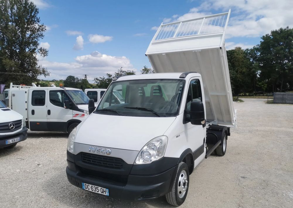 Iveco Daily 35C11 Kiper wywrotka Hak Bliźniak sprowadzony 35C12 - Tarbesõiduk kallur: pilt 1 Iveco Daily 35C11 Kiper wywrotka Hak Bliźniak sprowadzony 35C12 - Tarbesõiduk kallur: pilt 1