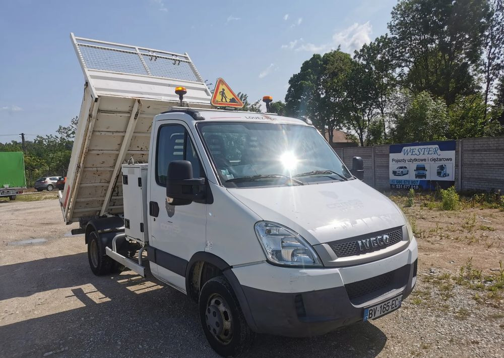 Iveco Daily 35C11 Kiper wywrotka Hak Bliźniak sprowadzony - Tarbesõiduk kallur: pilt 1 Iveco Daily 35C11 Kiper wywrotka Hak Bliźniak sprowadzony - Tarbesõiduk kallur: pilt 1