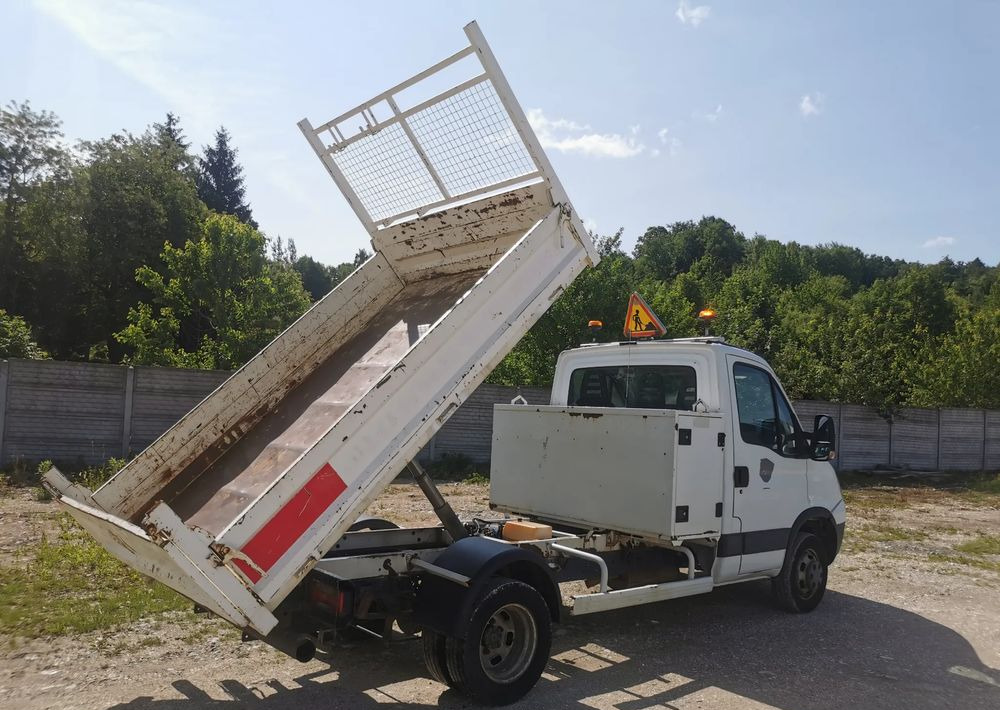 Iveco Daily 35C11 Kiper wywrotka Hak Bliźniak sprowadzony - Tarbesõiduk kallur: pilt 3 Iveco Daily 35C11 Kiper wywrotka Hak Bliźniak sprowadzony - Tarbesõiduk kallur: pilt 3