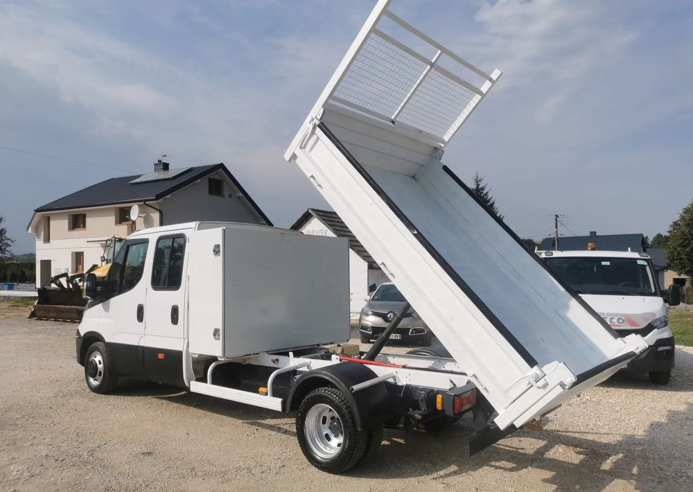 Iveco Daily 35C13 Brygadówka Klima 35-130 wywrotka kiper doka Dubel - Tarbesõiduk kallur: pilt 4 Iveco Daily 35C13 Brygadówka Klima 35-130 wywrotka kiper doka Dubel - Tarbesõiduk kallur: pilt 4