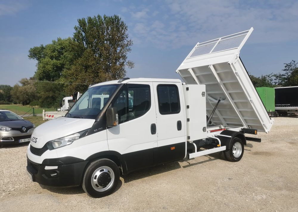 Iveco Daily 35C13 Brygadówka Klima 35-130 wywrotka kiper doka Dubel - Tarbesõiduk kallur: pilt 2 Iveco Daily 35C13 Brygadówka Klima 35-130 wywrotka kiper doka Dubel - Tarbesõiduk kallur: pilt 2