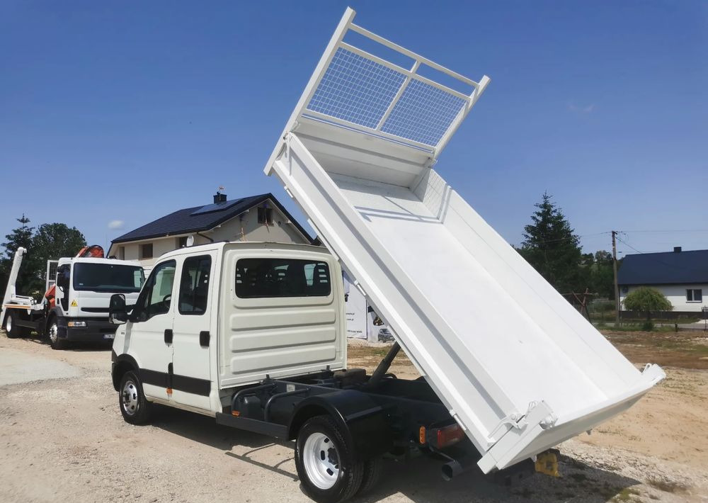 Iveco Daily 35C13 Kiper brygadówka 7-os wywrotka 130KM klimatyzacja Hak doka - Tarbesõiduk kallur: pilt 3 Iveco Daily 35C13 Kiper brygadówka 7-os wywrotka 130KM klimatyzacja Hak doka - Tarbesõiduk kallur: pilt 3