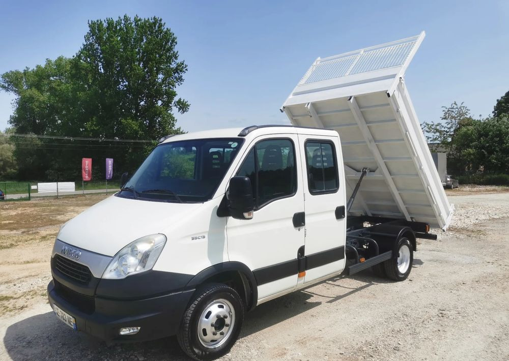 Iveco Daily 35C13 Kiper brygadówka 7-os wywrotka 130KM klimatyzacja Hak doka - Tarbesõiduk kallur: pilt 1 Iveco Daily 35C13 Kiper brygadówka 7-os wywrotka 130KM klimatyzacja Hak doka - Tarbesõiduk kallur: pilt 1