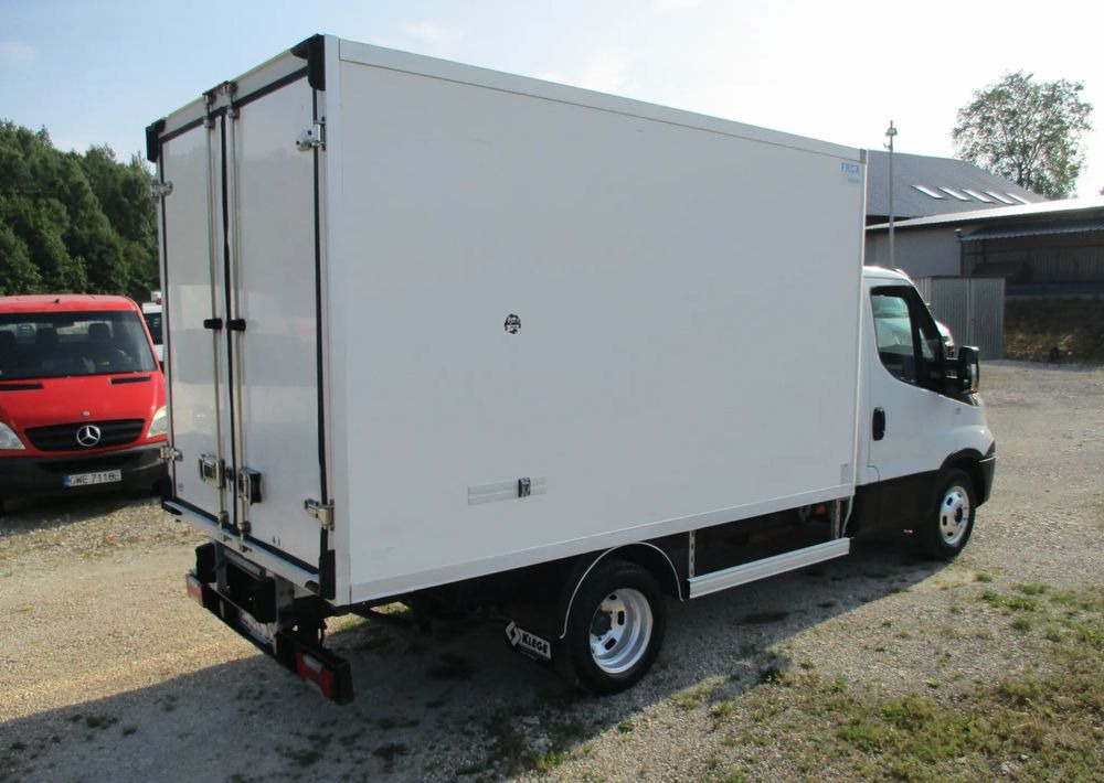 Iveco Daily 35C13 chłodnia Mroźnia na bliźniaku 35-130 Thermo King agregat - Tarbesõiduk külmik: pilt 4 Iveco Daily 35C13 chłodnia Mroźnia na bliźniaku 35-130 Thermo King agregat - Tarbesõiduk külmik: pilt 4