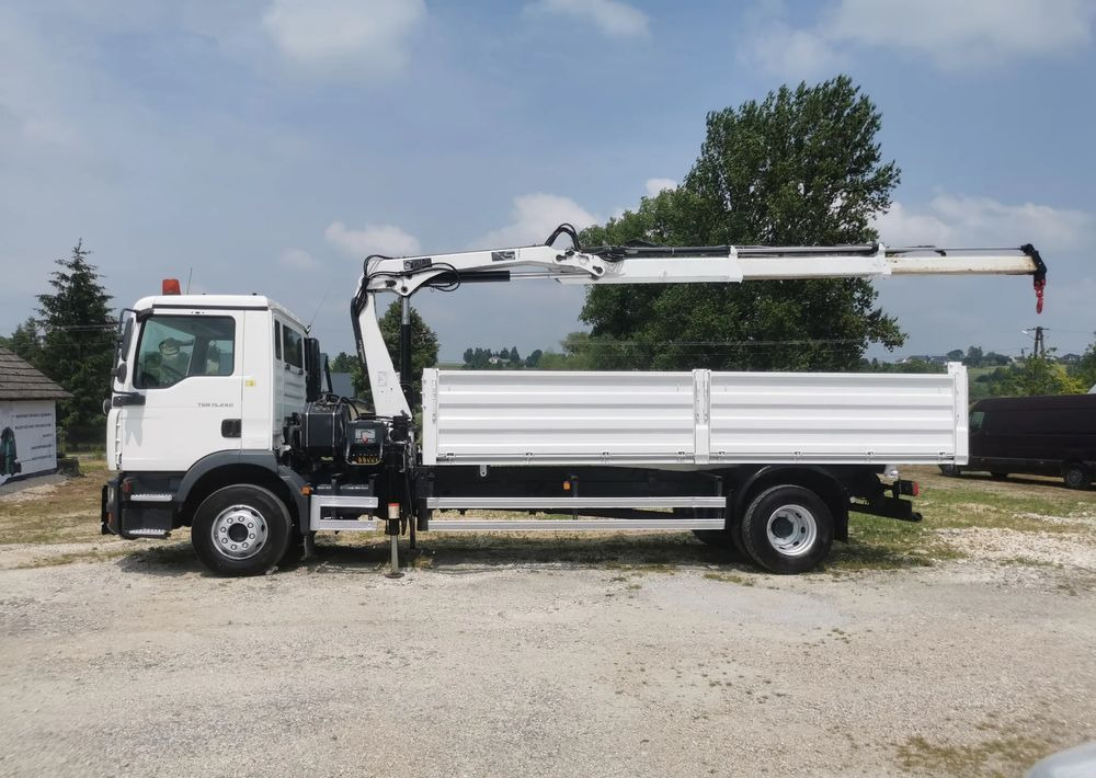 MAN TGM 15.240 Żuraw HDS HIAB + kiper wywrotka + Płyta czołowa Mały przebieg Klima - Kallurauto: pilt 2 MAN TGM 15.240 Żuraw HDS HIAB + kiper wywrotka + Płyta czołowa Mały przebieg Klima - Kallurauto: pilt 2