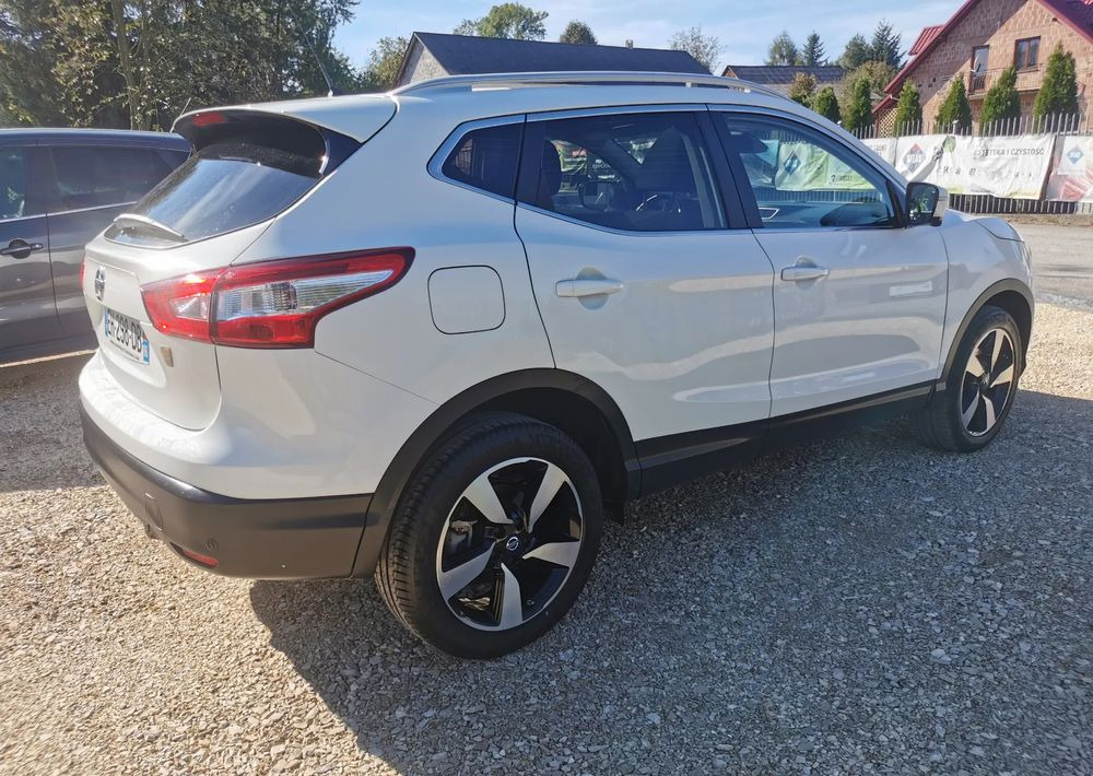 Nissan Qashqai 1.2 DIG-T N-Connecta EU6 - Maastur: pilt 4 Nissan Qashqai 1.2 DIG-T N-Connecta EU6 - Maastur: pilt 4