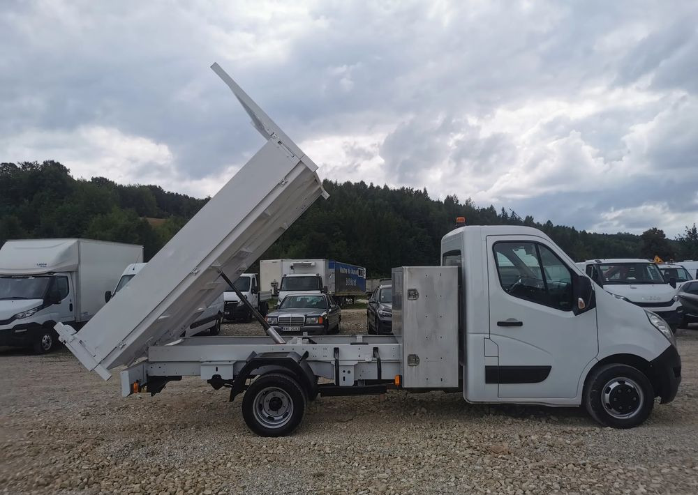Renault Master Kiper wywrotka 2.3-145KM Hak Bliźniak klimatyzacja Kamera cofania - Tarbesõiduk kallur: pilt 2 Renault Master Kiper wywrotka 2.3-145KM Hak Bliźniak klimatyzacja Kamera cofania - Tarbesõiduk kallur: pilt 2