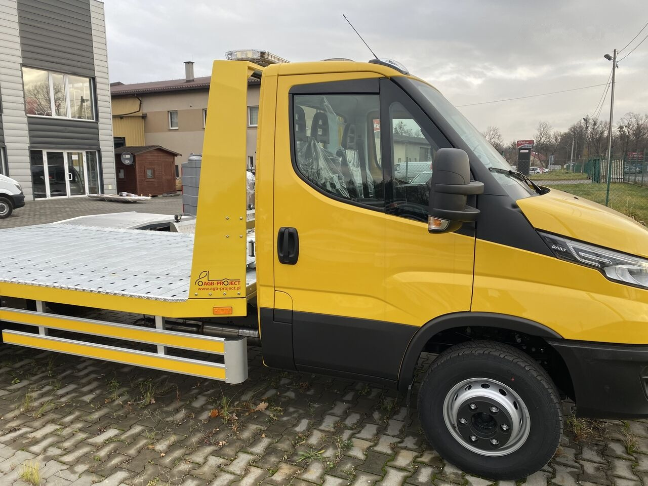 IVECO IVECO DAILY 70C18 laweta Hi-Matic - Puksiirauto: pilt 3 IVECO IVECO DAILY 70C18 laweta Hi-Matic - Puksiirauto: pilt 3
