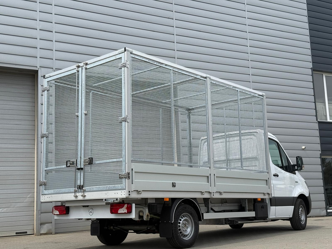 Mercedes eSprinter - Madelauto, Elektrikaubik: pilt 3 Mercedes eSprinter - Madelauto, Elektrikaubik: pilt 3