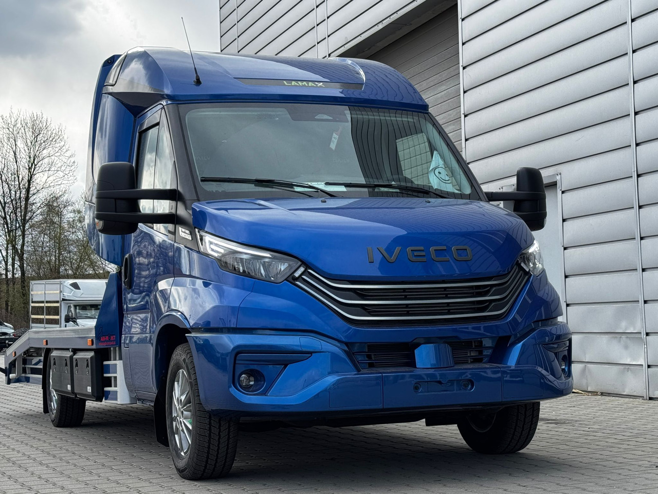IVECO Daily 35S18HA8/P - Tarbesõiduk: pilt 1 IVECO Daily 35S18HA8/P - Tarbesõiduk: pilt 1