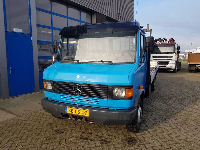 Mercedes-Benz 611 D Open laadbak Manual - Madelveok/ Platvormveok: pilt 2 Mercedes-Benz 611 D Open laadbak Manual - Madelveok/ Platvormveok: pilt 2