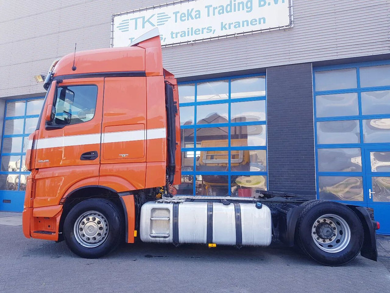 Mercedes-Benz Actros 1945 Double Tank New Apk TÜV - Sadulveok: pilt 3 Mercedes-Benz Actros 1945 Double Tank New Apk TÜV - Sadulveok: pilt 3