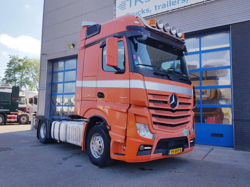 Mercedes-Benz Actros 1945 Double Tank New Apk TÜV - Sadulveok: pilt 5 Mercedes-Benz Actros 1945 Double Tank New Apk TÜV - Sadulveok: pilt 5