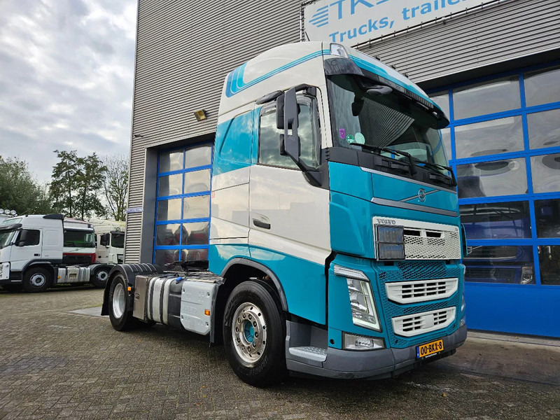 Volvo FH 460 ADR EX/II, EX/III, FL and AT. I-Parc Cool Apk 5-2026 Smart Tacho Pto - Sadulveok: pilt 5 Volvo FH 460 ADR EX/II, EX/III, FL and AT. I-Parc Cool Apk 5-2026 Smart Tacho Pto - Sadulveok: pilt 5