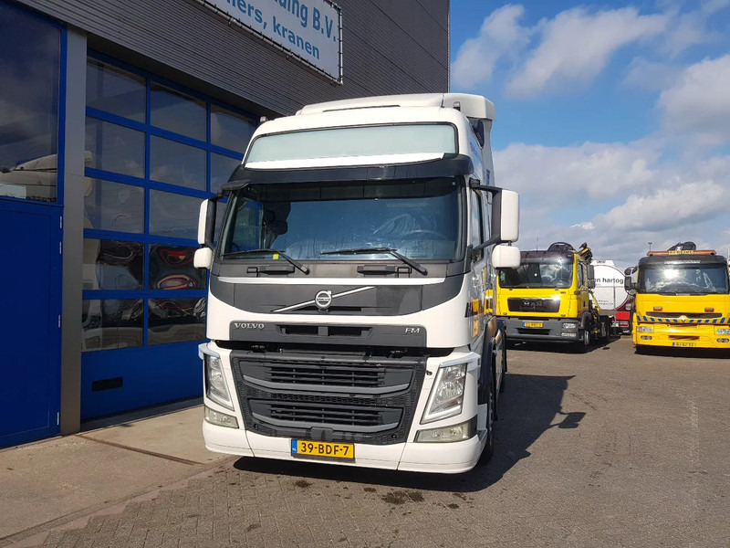 Volvo FM 420 Globetrotter XL Double tank - Sadulveok: pilt 2 Volvo FM 420 Globetrotter XL Double tank - Sadulveok: pilt 2