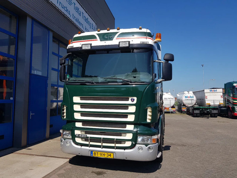 Scania R420 8x2 HIAB 800E-7 Hipro 80 ton/meter Winch Retarder - Kraanaga veoauto: pilt 4 Scania R420 8x2 HIAB 800E-7 Hipro 80 ton/meter Winch Retarder - Kraanaga veoauto: pilt 4