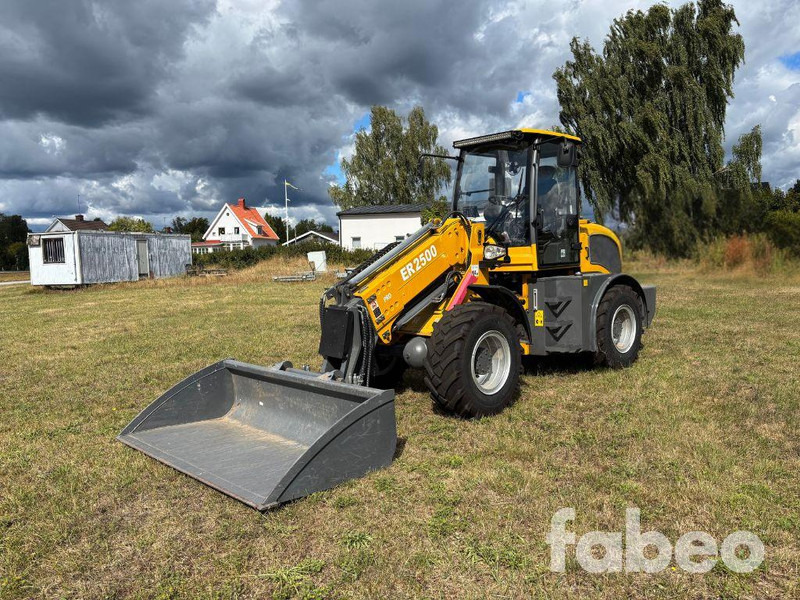 Everun 2500 PRO - Teleskooplaadur: pilt 1 Everun 2500 PRO - Teleskooplaadur: pilt 1