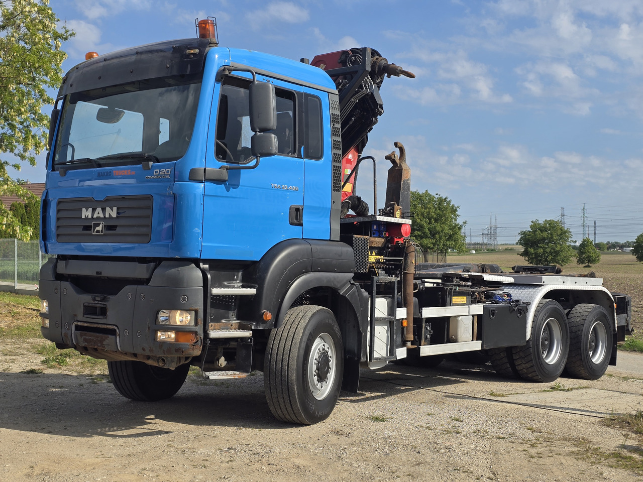 MAN TGA 33.430 6X6 / HMF 1823 K3+REM.CON./ HOOK SYSTEM 2x in stock - Konkstõstukiga veoauto, Kraanaga veoauto: pilt 1 MAN TGA 33.430 6X6 / HMF 1823 K3+REM.CON./ HOOK SYSTEM 2x in stock - Konkstõstukiga veoauto, Kraanaga veoauto: pilt 1