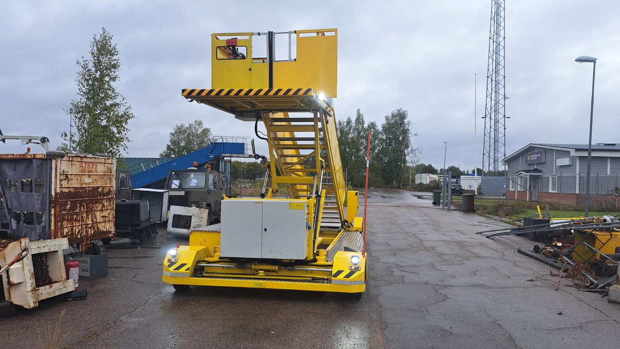 Grällsta Smide GSE Stair 370E4x4 1 unit - Reisijate trepp: pilt 4 Grällsta Smide GSE Stair 370E4x4 1 unit - Reisijate trepp: pilt 4