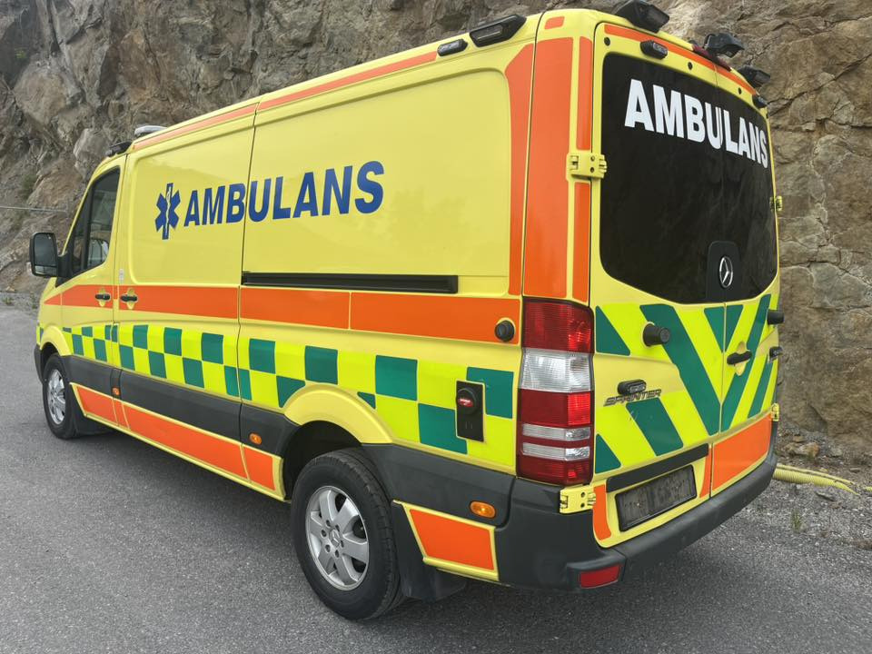 MERCEDES-BENZ Sprinter 319 - AMBULANCE - Kiirabiauto: pilt 4 MERCEDES-BENZ Sprinter 319 - AMBULANCE - Kiirabiauto: pilt 4