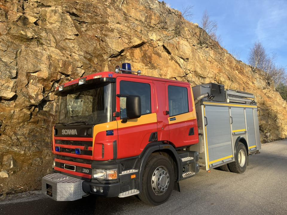 SCANIA P94GB 4x2 NZ310 - Fire engine - RESERVERAD !! - Tuletõrjeauto: pilt 2 SCANIA P94GB 4x2 NZ310 - Fire engine - RESERVERAD !! - Tuletõrjeauto: pilt 2