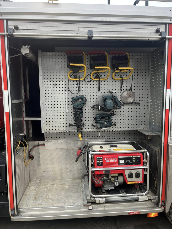 Scania P93ML - Fire engine /firetruck /släckbil / brandbil - Tuletõrjeauto: pilt 5 Scania P93ML - Fire engine /firetruck /släckbil / brandbil - Tuletõrjeauto: pilt 5