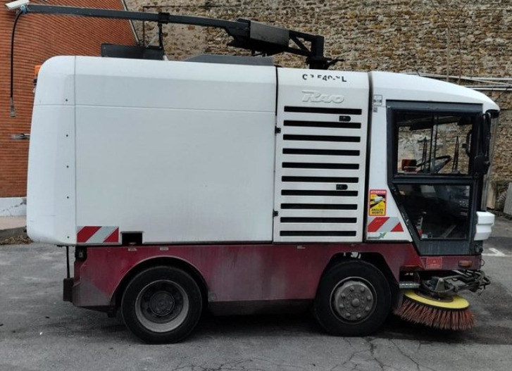 Ravo 540XL/545XL Kehrmaschine wie Citycat Cityfant Dulevo - Kommunaal-/ Erisõiduk: pilt 3 Ravo 540XL/545XL Kehrmaschine wie Citycat Cityfant Dulevo - Kommunaal-/ Erisõiduk: pilt 3