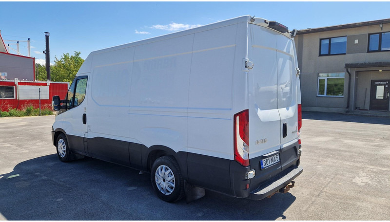 Iveco 35S15 4X2 - Kaubik: pilt 4 Iveco 35S15 4X2 - Kaubik: pilt 4