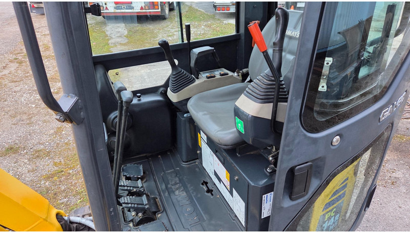 Komatsu PC14R - Miniekskavaator: pilt 5 Komatsu PC14R - Miniekskavaator: pilt 5