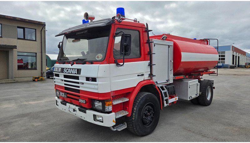 Scania P93 4X2 250 - Tuletõrjeauto: pilt 1 Scania P93 4X2 250 - Tuletõrjeauto: pilt 1
