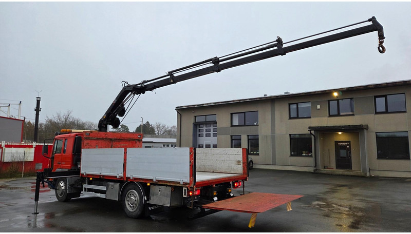 Volvo FL220 4X2 HIAB 077 - Madelveok/ Platvormveok, Kraanaga veoauto: pilt 4 Volvo FL220 4X2 HIAB 077 - Madelveok/ Platvormveok, Kraanaga veoauto: pilt 4