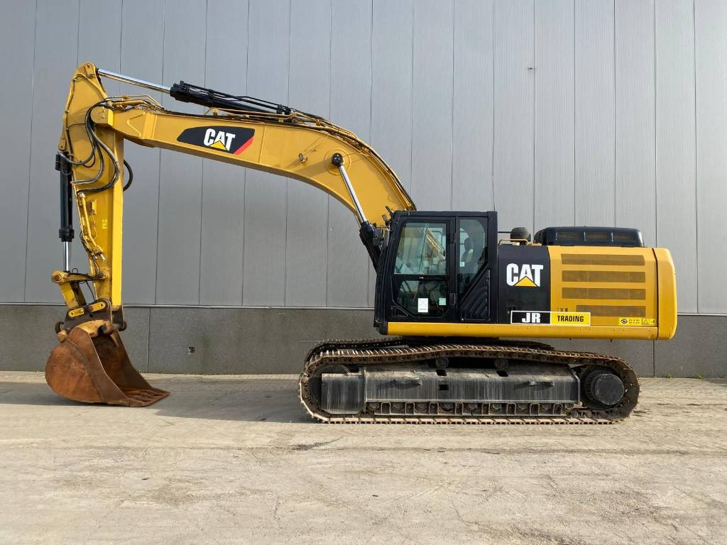 CAT 336F L XE (New Undercarriage) - Lintekskavaator: pilt 1 CAT 336F L XE (New Undercarriage) - Lintekskavaator: pilt 1