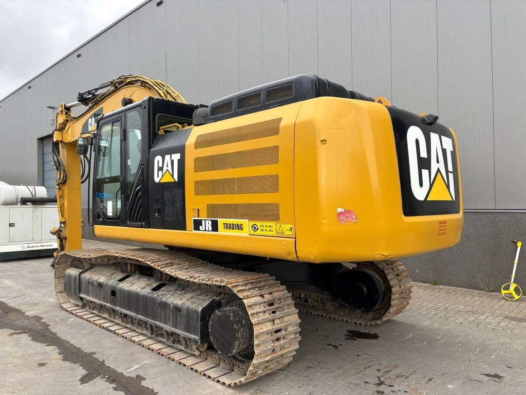 CAT 336F L XE (New Undercarriage)  - Lintekskavaator: pilt 3 CAT 336F L XE (New Undercarriage)  - Lintekskavaator: pilt 3