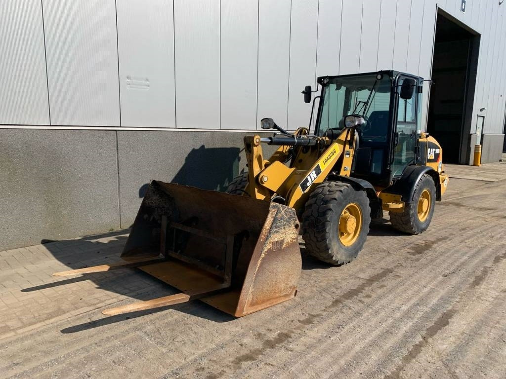 CAT 906 - Rataslaadur: pilt 2 CAT 906 - Rataslaadur: pilt 2