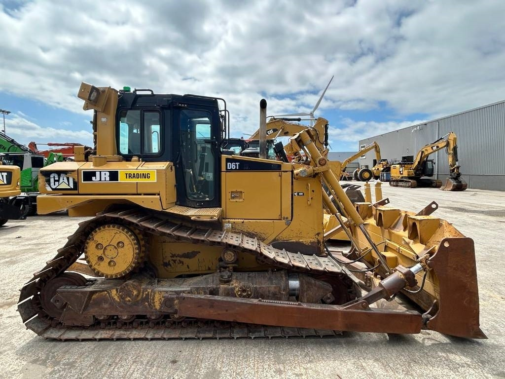 CAT D 6 T XL (Under Preparation + New Tracks) - Buldooser: pilt 1 CAT D 6 T XL (Under Preparation + New Tracks) - Buldooser: pilt 1