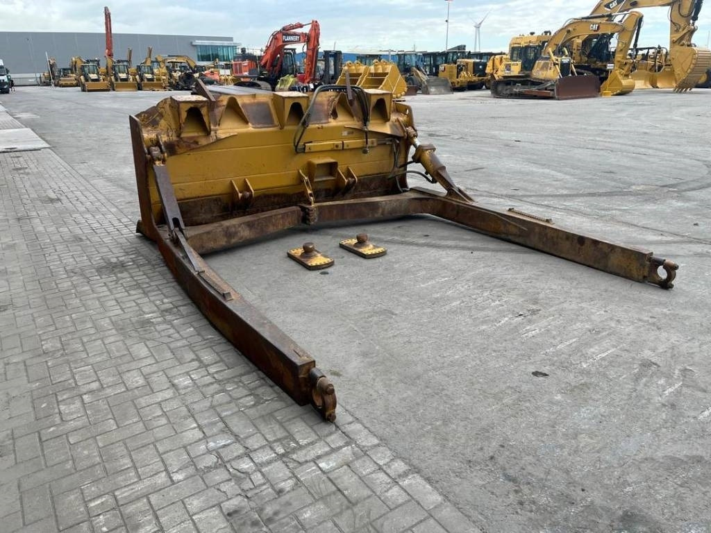 CAT D 6 XL Blade + Pusharms - Tera: pilt 4 CAT D 6 XL Blade + Pusharms - Tera: pilt 4