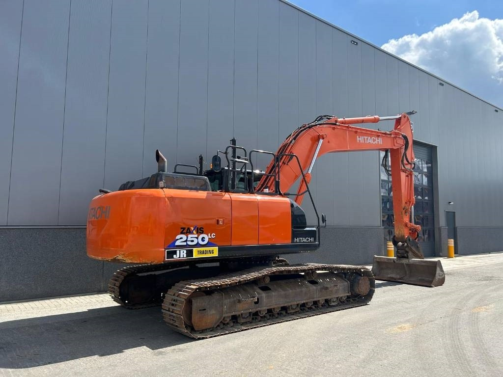 Hitachi ZX 250 LC-6 (GPS Prepared) - Lintekskavaator: pilt 5 Hitachi ZX 250 LC-6 (GPS Prepared) - Lintekskavaator: pilt 5