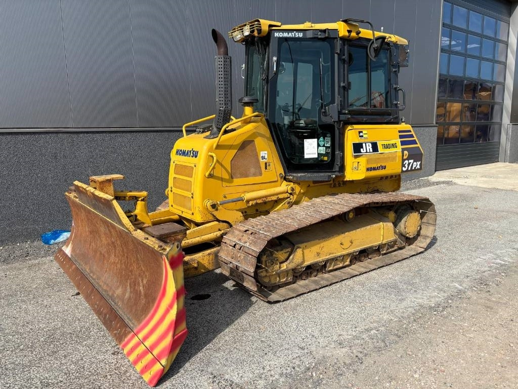 Komatsu D37 PX-23 - Buldooser: pilt 1 Komatsu D37 PX-23 - Buldooser: pilt 1