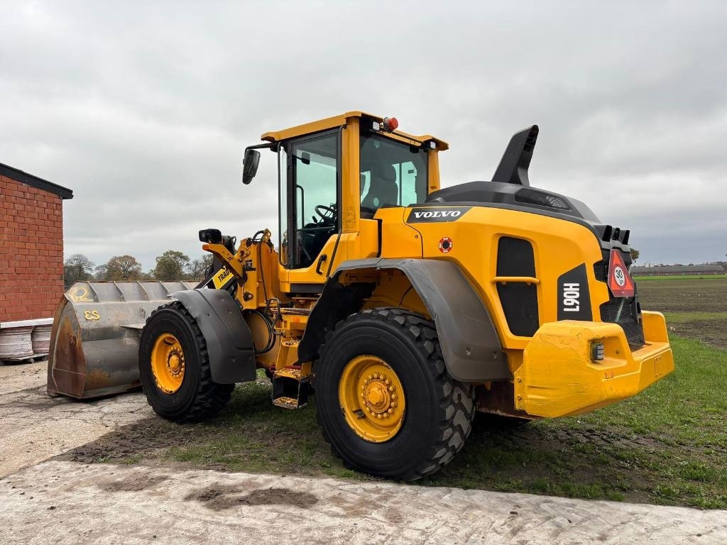 Volvo L 90 H (On Transport) - Rataslaadur: pilt 3 Volvo L 90 H (On Transport) - Rataslaadur: pilt 3